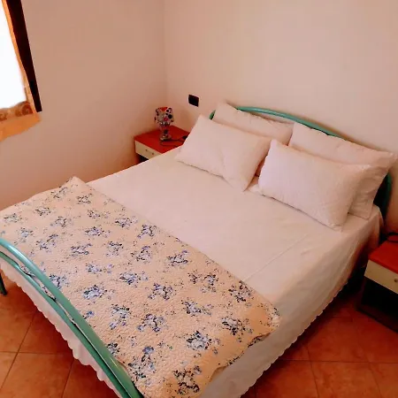 Residenza Rosa Maria Apartament Orosei